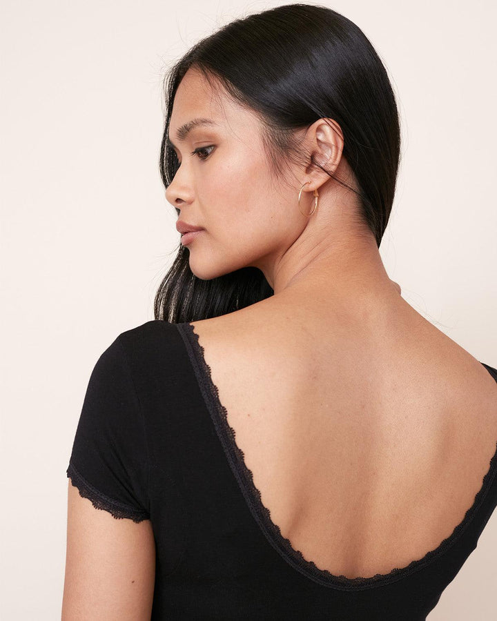 The Lace Undershirt